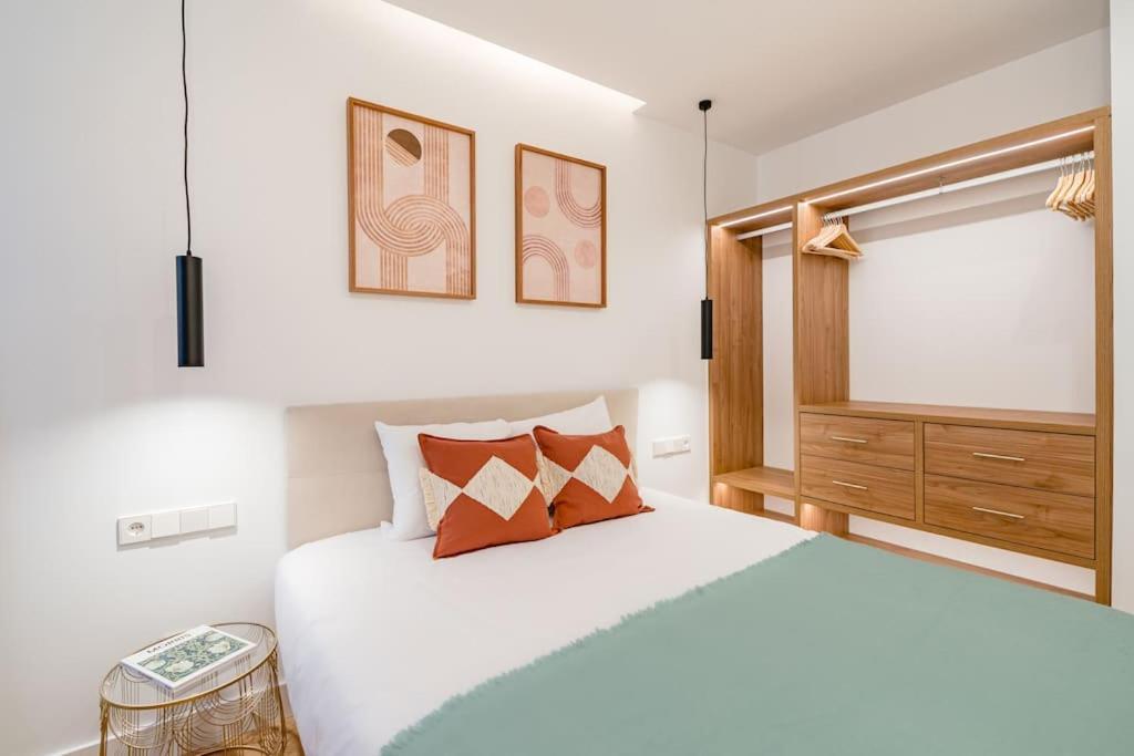Gran Via Vi Calle Jacometrezo 2br 2bh Apartment Madrid