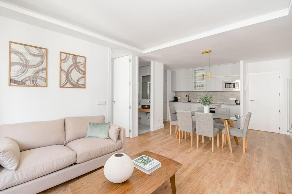 Apartamento Gran Via Vi Calle Jacometrezo 2br 2bh